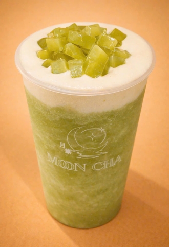 Đá TUYẾT PHÔ MAI NHO XANH